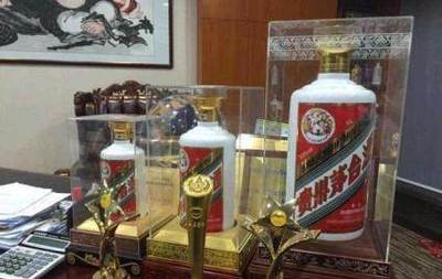 东营全市高价上门回收茅台酒、五粮液、红酒、洋酒，现金交易快捷无忧